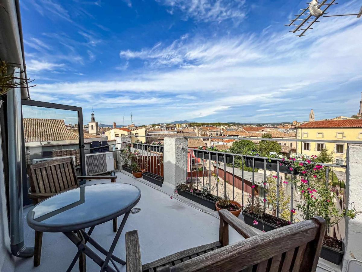 Romantic Duplex With Terrace And Great Views Girona Eksteriør bilde