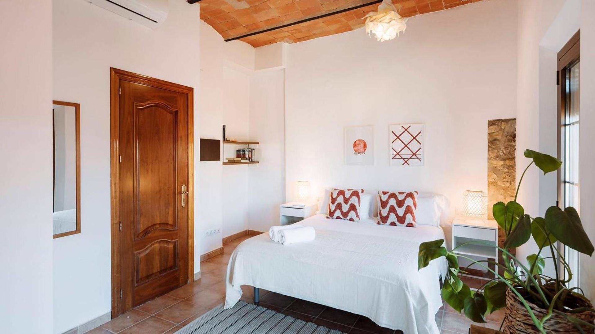 Romantic Duplex With Terrace And Great Views Girona Rom bilde
